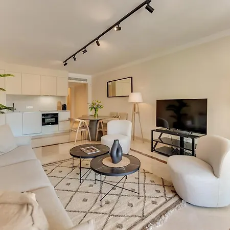 Vacation I El Palmeral, Location, Ground Floor Apt, Newly Furnished Marbella